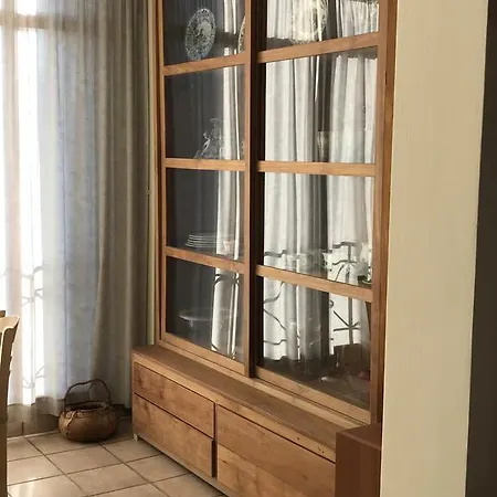 Stunning Sea View Loft 루트라키