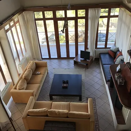 Seaview Loft *